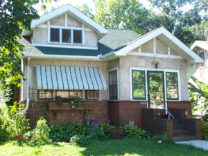 Residential roller awning in St. Paul
